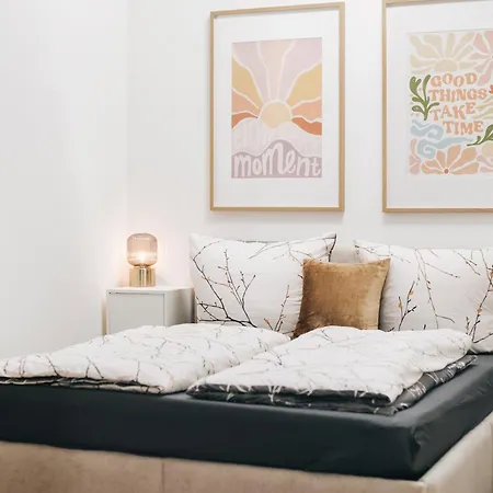 Tip! Grosszuegige Im Herzen Der Dresdner Neustadt Apartment Dresden